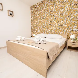Central 128l , Palermo Italia