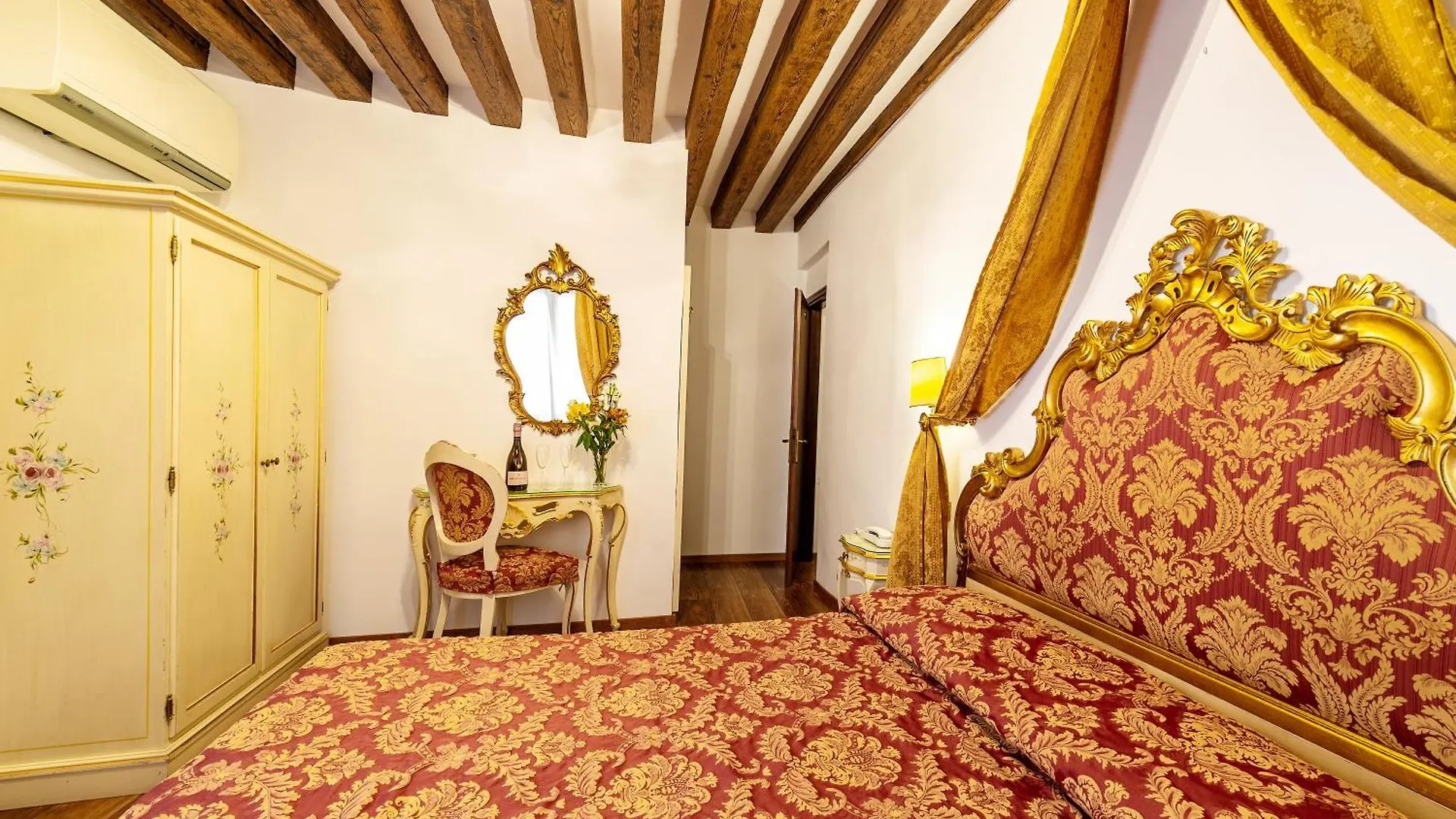 Hotel Al Vagon Venise 0*,